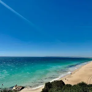 Marina Zahara , Zahara de los Atunes España